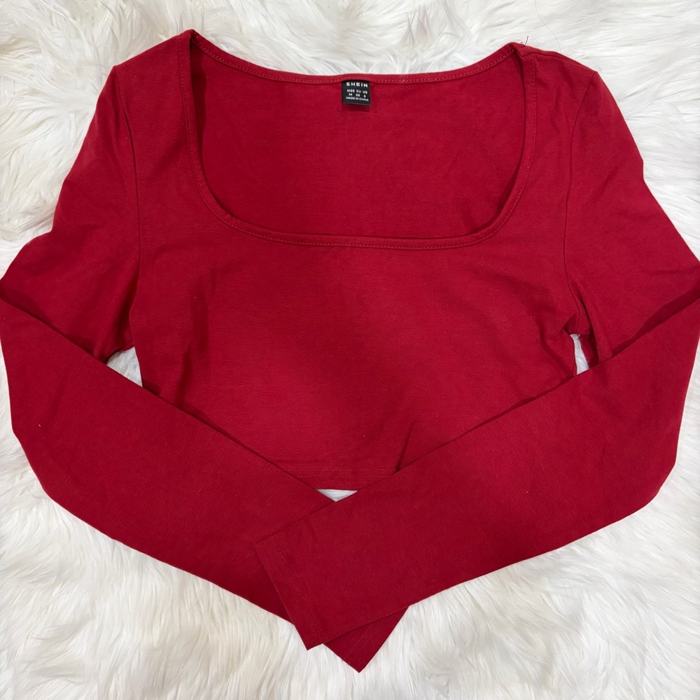 NWOT Maroon red cropped long sleeve top
